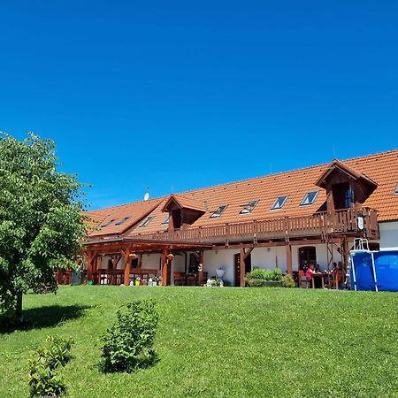 Penzion U Farmare Chotoviny Экстерьер фото